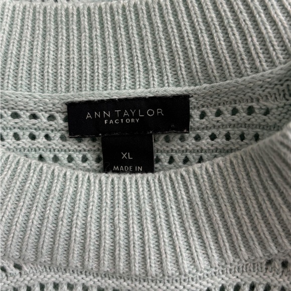 Ann Taylor Light Green Sleeveless Sweater - Picture 13 of 15